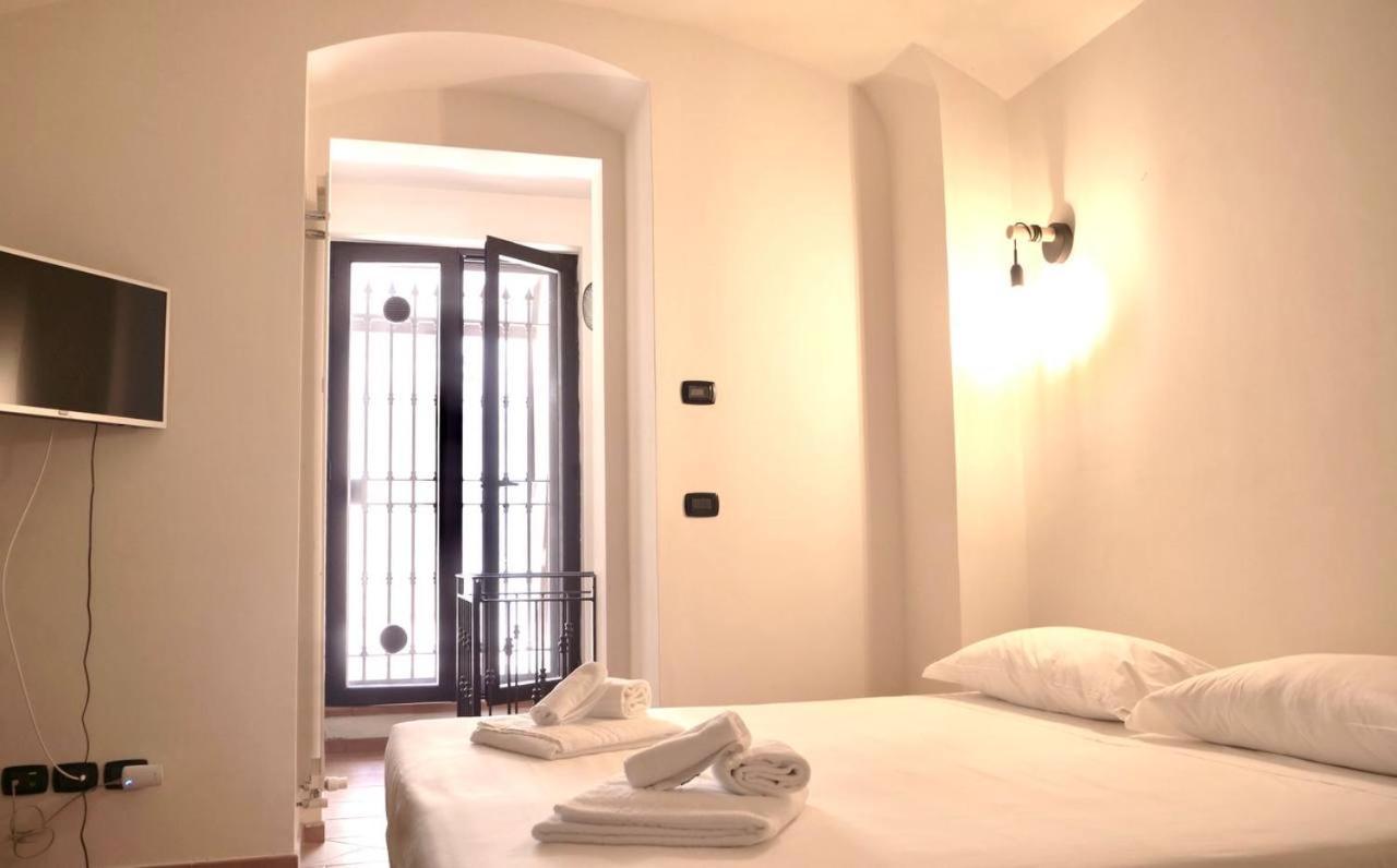 Blu Suites And Apartments Bari Bagian luar foto