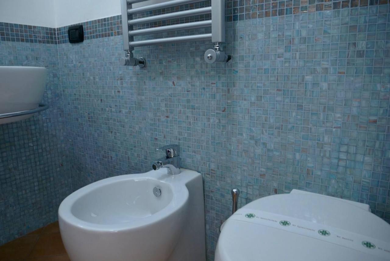 Blu Suites And Apartments Bari Bagian luar foto