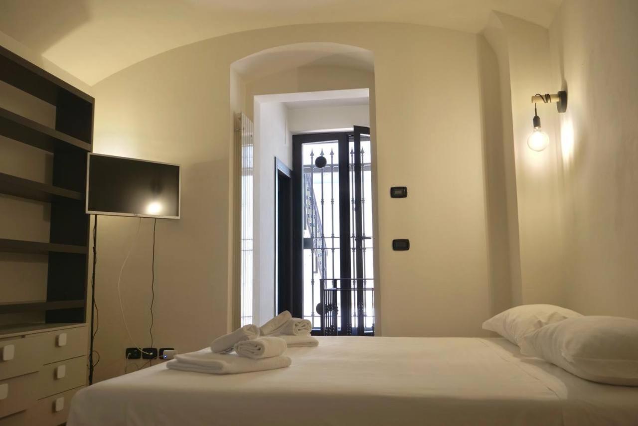 Blu Suites And Apartments Bari Bagian luar foto
